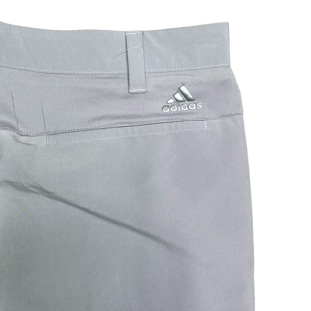 Adidas Light Gray Flat Front Mens Shorts Size 32 - Picture 3 of 5